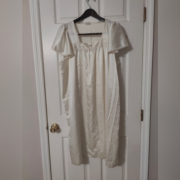 Intimates & Sleepwear Vintage Satin Nightgown Poshmark